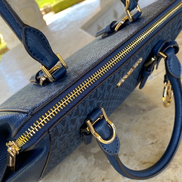 Michael Kors Charlotte Signature Satchel&wallet - Picture 4 of 14